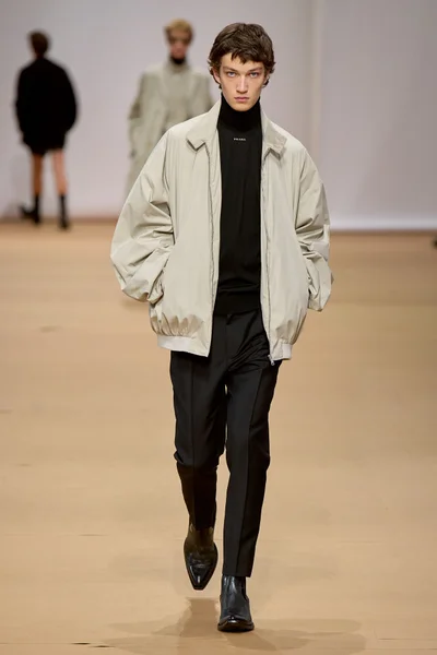 Look 45
